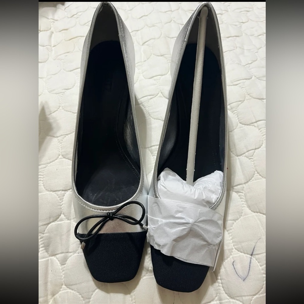 NEW Womens SCHUTZ Arissa Metallic Bow Cap-Toe Pumps 9.5, Black - Picture 6 of 11